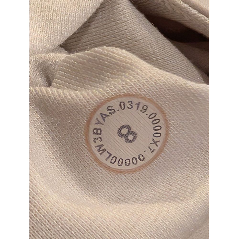 Lululemon Far and Free Jacket White Size 8 Hidden Hood Nulux Thumbholes Grip Hem - Picture 8 of 8